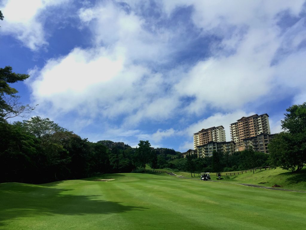 Tagaytay Highlands Golf and Country Club Hole 15 par 5